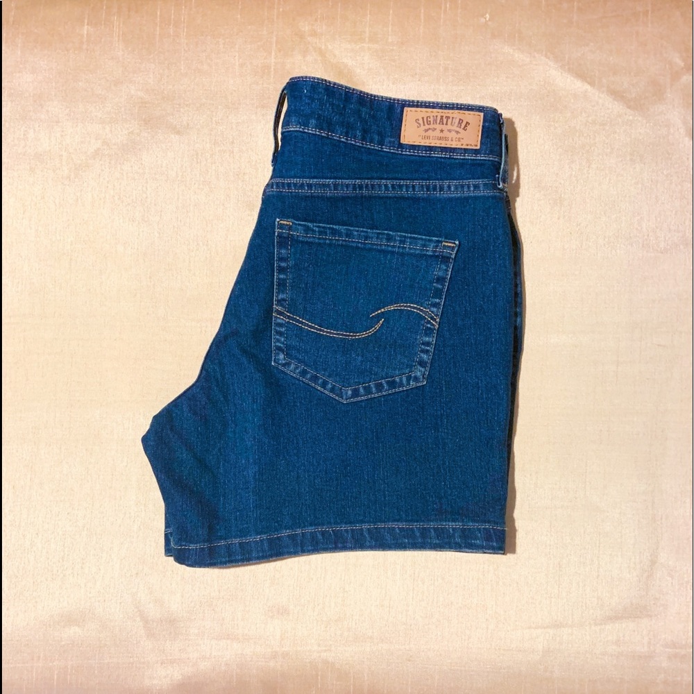 Signature Levi Strauss & Co Jean Shorts